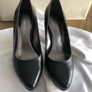 Black Nine West Heels